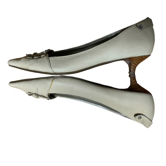 Adrienne Vittadini Point Toe Kitten Heel Leather Pumps Cream Size 7 - Picture 4 of 9